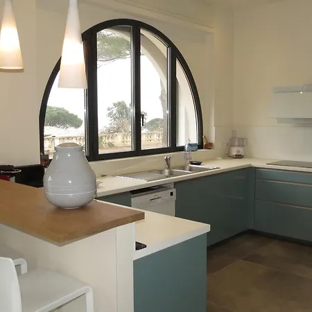 Villa 8 Pieces Avec Piscine Privee, Climatisation Et Wifi Proche - Fr-1-780-11