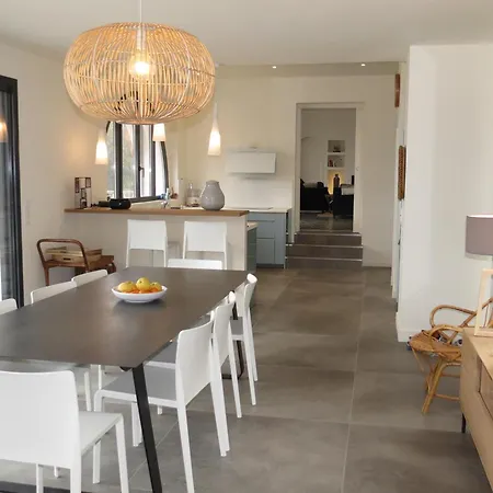 8 Pieces Avec Piscine Privee Et Vue A - Fr-1-780-11